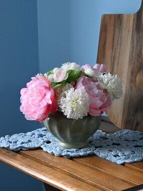 VTG Haeger Pottery Vase Foil Sticker With Faux Peony Floral Arrangement